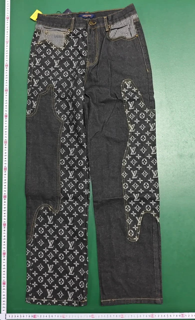 Louis Vuitton Matching Sets Monogram denim jacket and jeans set image 5