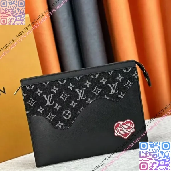 Louis Vuitton x Comme des Garçons Play Monogram Heart Clutch Black Clutches - 1