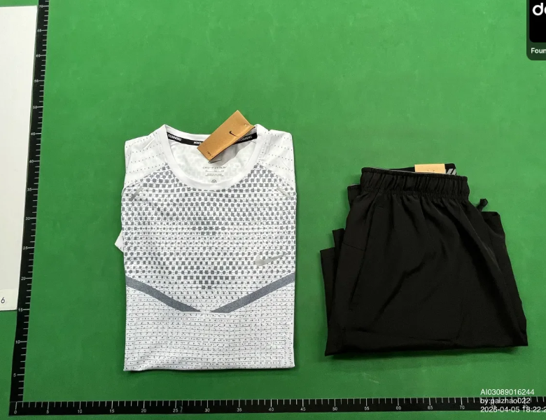 Nike Matching Sets Men's short-sleeve performance T-shirt and shorts set image 8