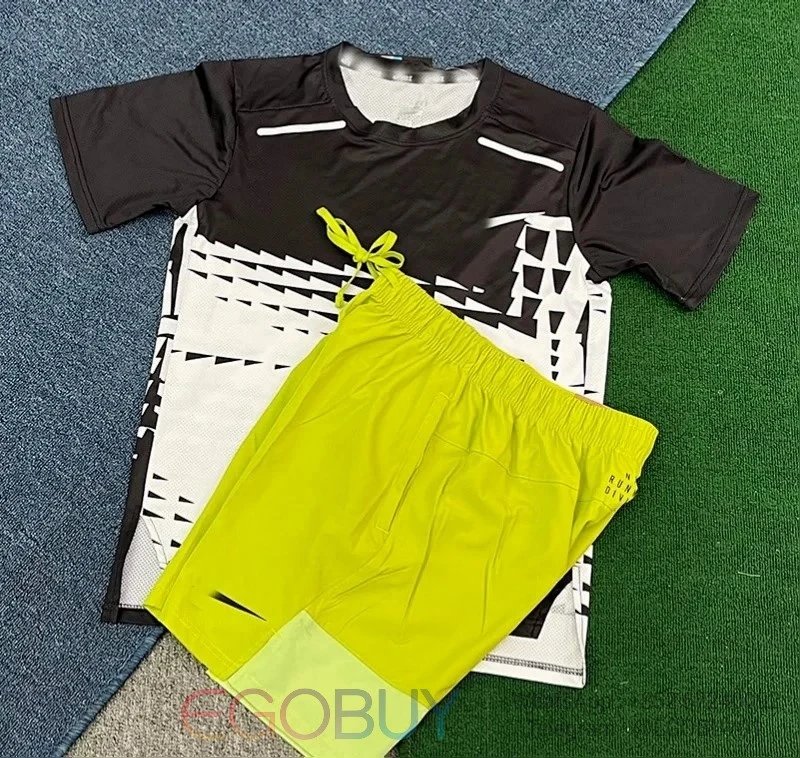 Nike Matching Sets Men's short-sleeve performance T-shirt and shorts set — Track and field short-sleeve black D975 fluorescent green