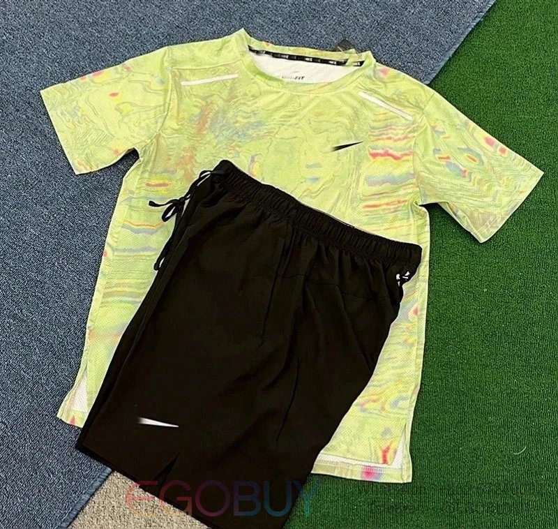 Nike Matching Sets Men's short-sleeve performance T-shirt and shorts set — Athletics short-sleeve green D975 black