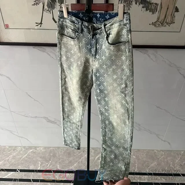 Louis Vuitton Jeans Monogram carpenter denim product detail image 4