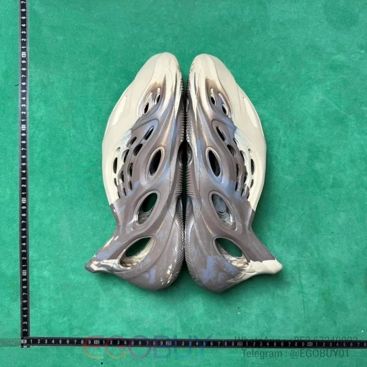 Nike Slippers Mind 001 — Yeezy Foam Runner - MX Moon Goddess Ash