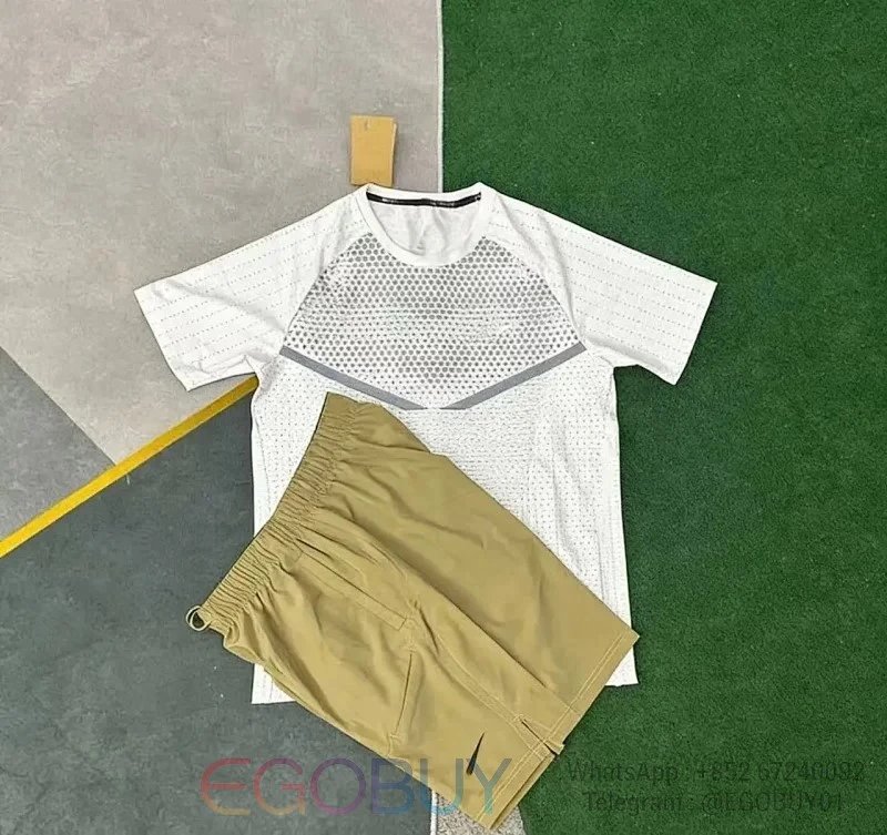 Nike Matching Sets Men's short-sleeve performance T-shirt and shorts set — T900 white +7501 khaki