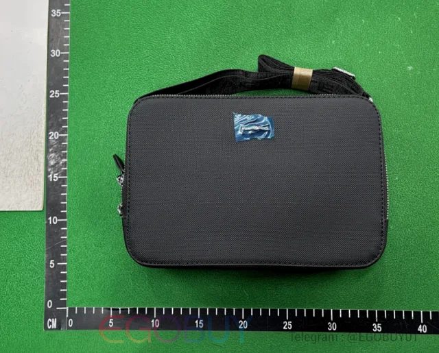 Lacoste Crossbody Bags Geometric Monogram Bag product detail image 7