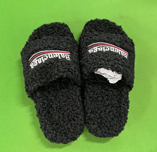 Balenciaga Slippers Fuzzy Logo Slide product detail image 4