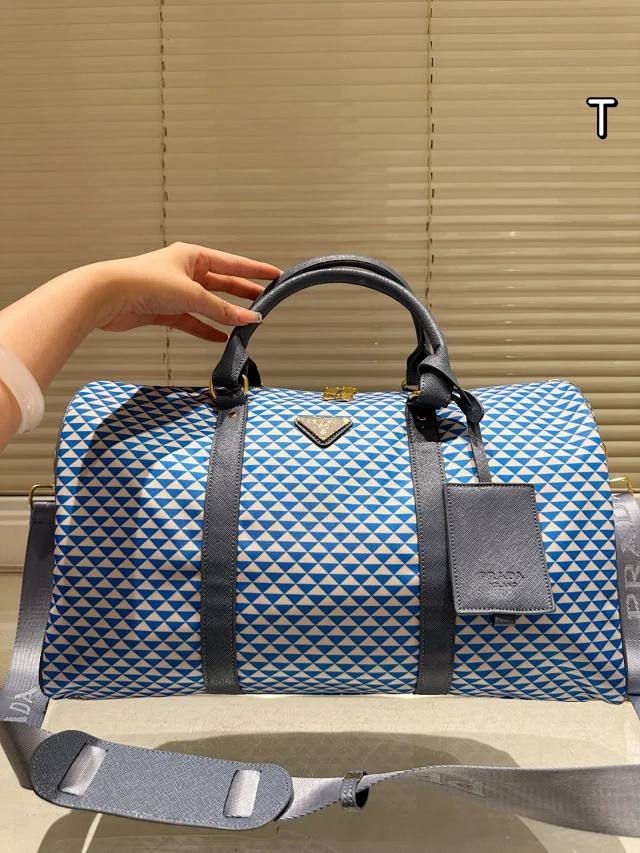 Prada Travel Bags Nylon duffle bag with shoulder strap product detail image 3