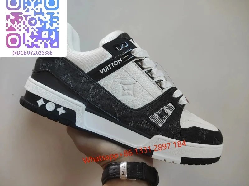 L * V Trainer Black