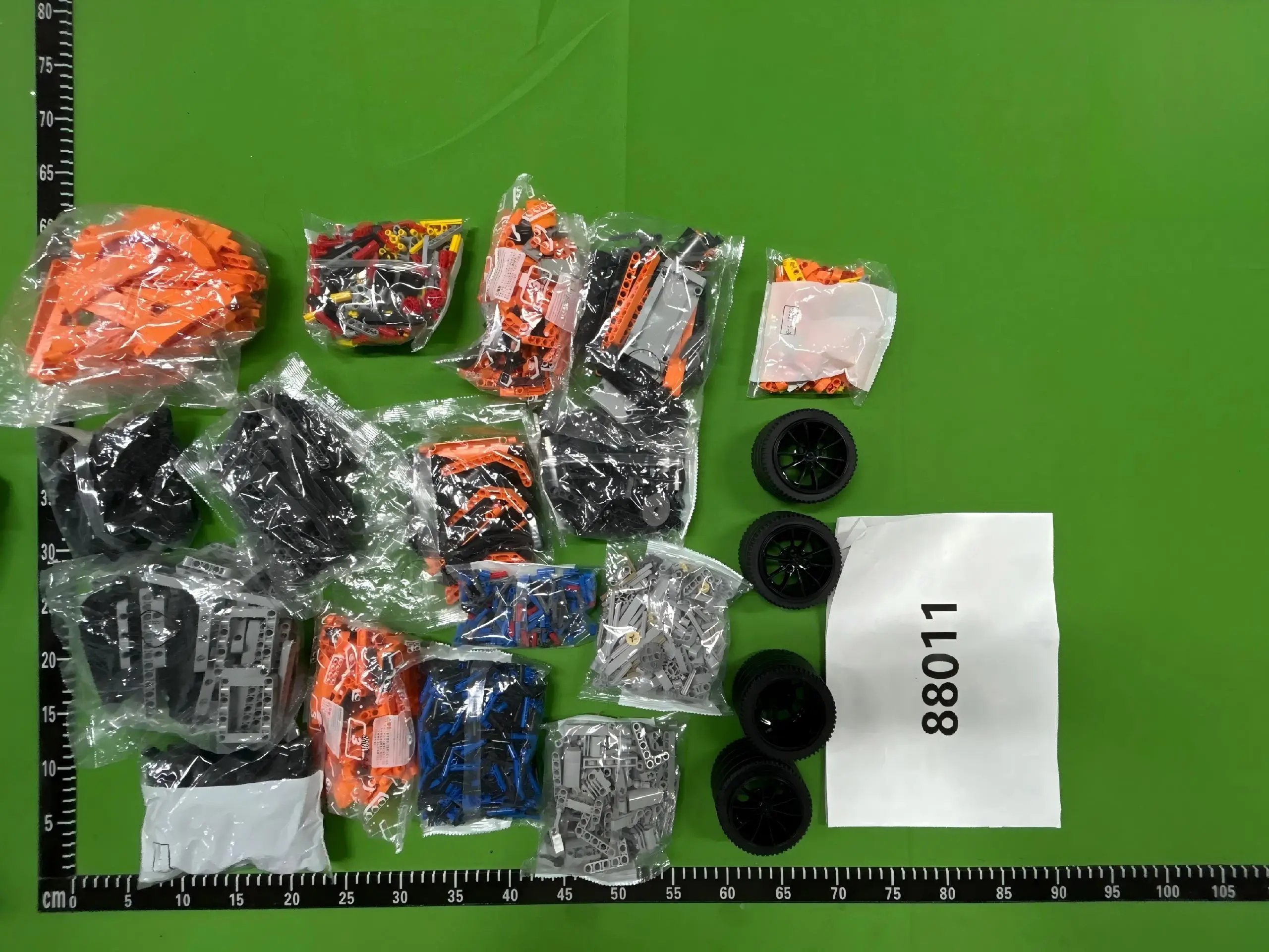 LEGO Assorted building block sets image 4