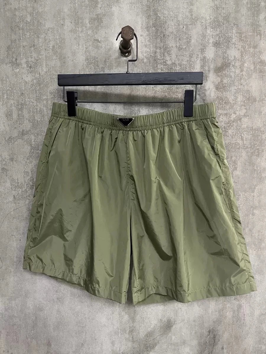 Shorts Military Green