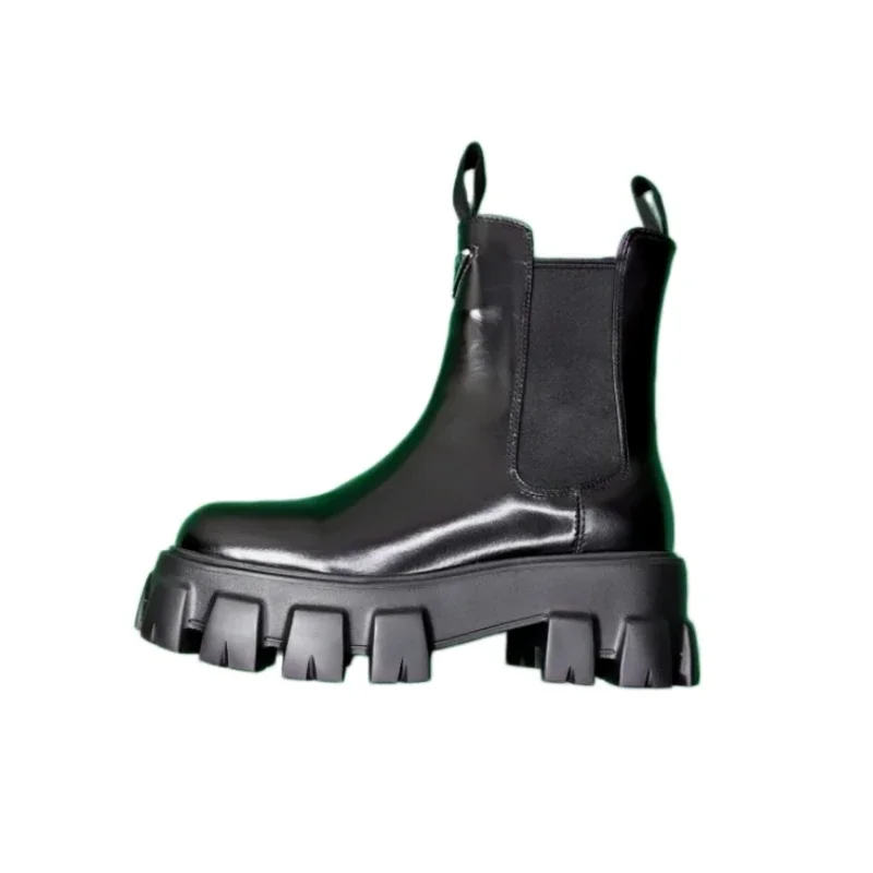 Prada Monolith