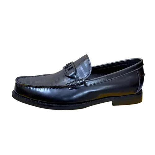 Zapatos Fendi