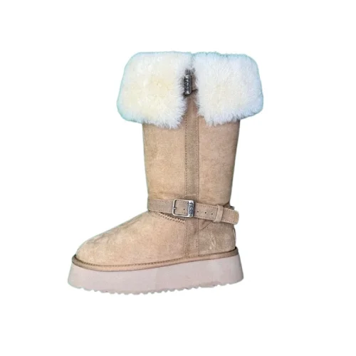 UGG 728