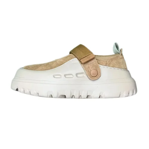 UGG Peak Mod Low Cut
