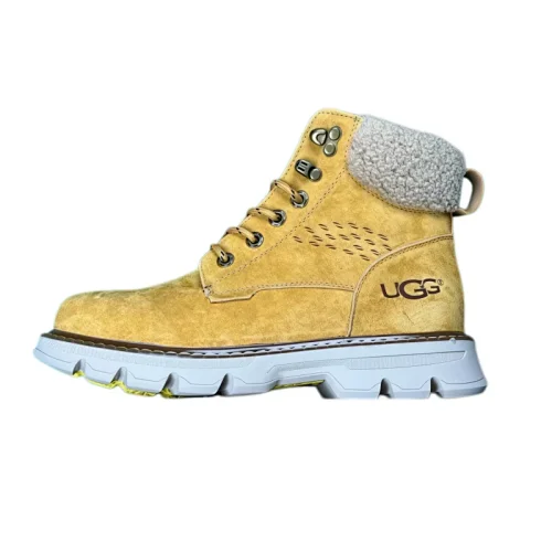 UGG 725