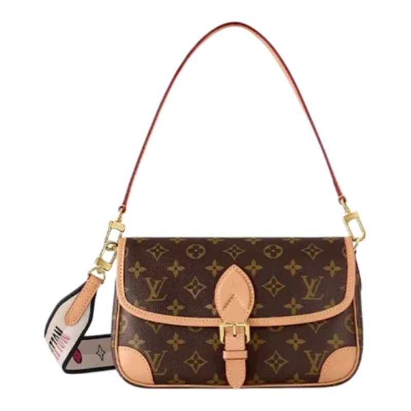 Louis Vuitton
Bag