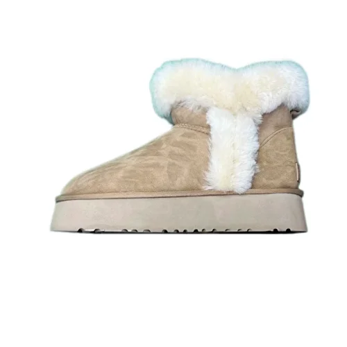 UGG Classic Ultra Mini Chalet Boot