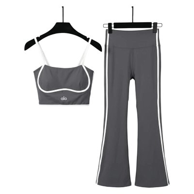 Alo Yoga trousers set