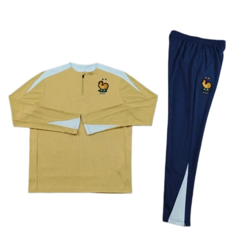 Conjunto de Entrenamiento Francia Dorado Versión Jugador 2024-25