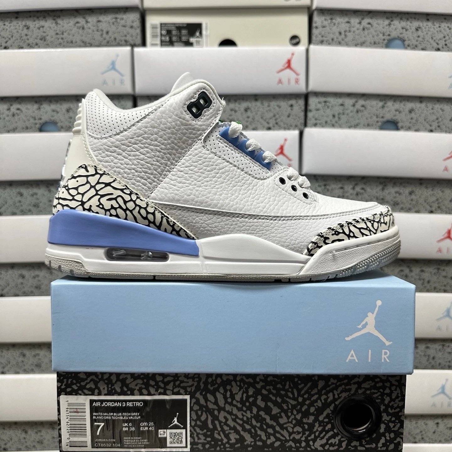 Jordan 3 Retro UNC CT8532-104