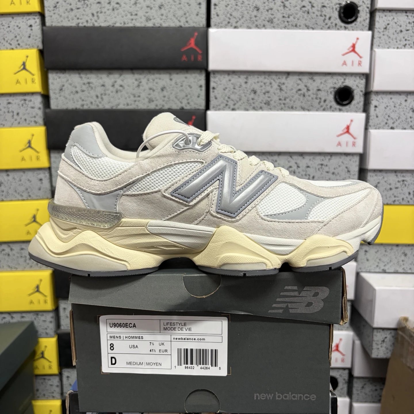 U9060ECA 米白