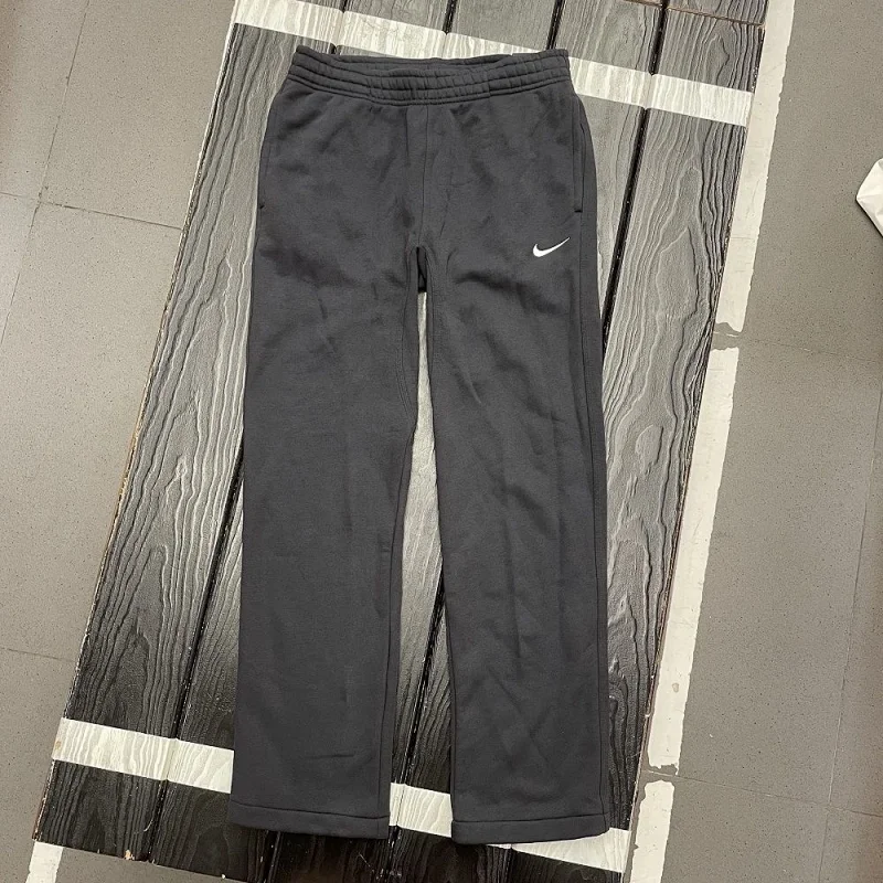 Nike Classic Straight-Leg Sweatpants
