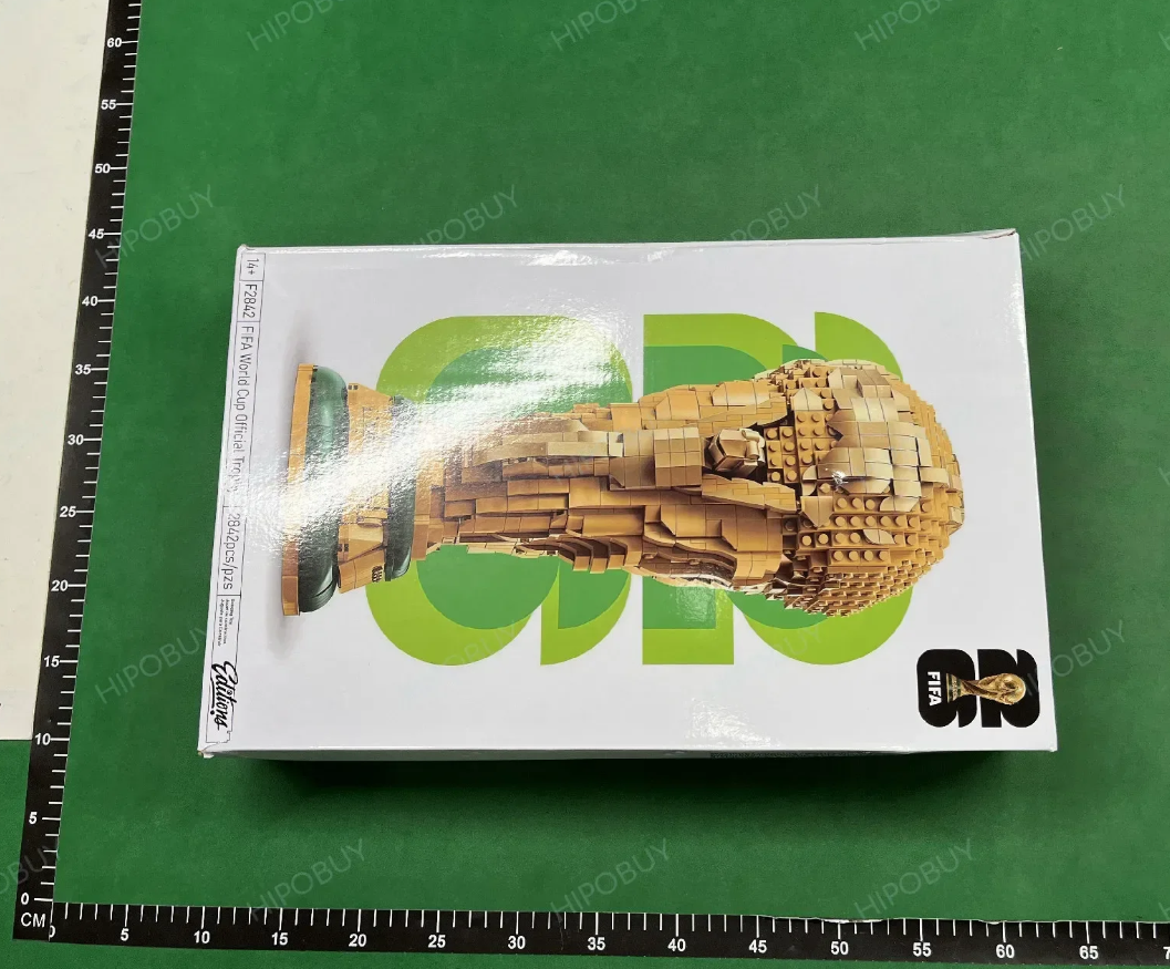 LEGO Assorted building block sets — World Cup – The FIFA World Cup Trophy