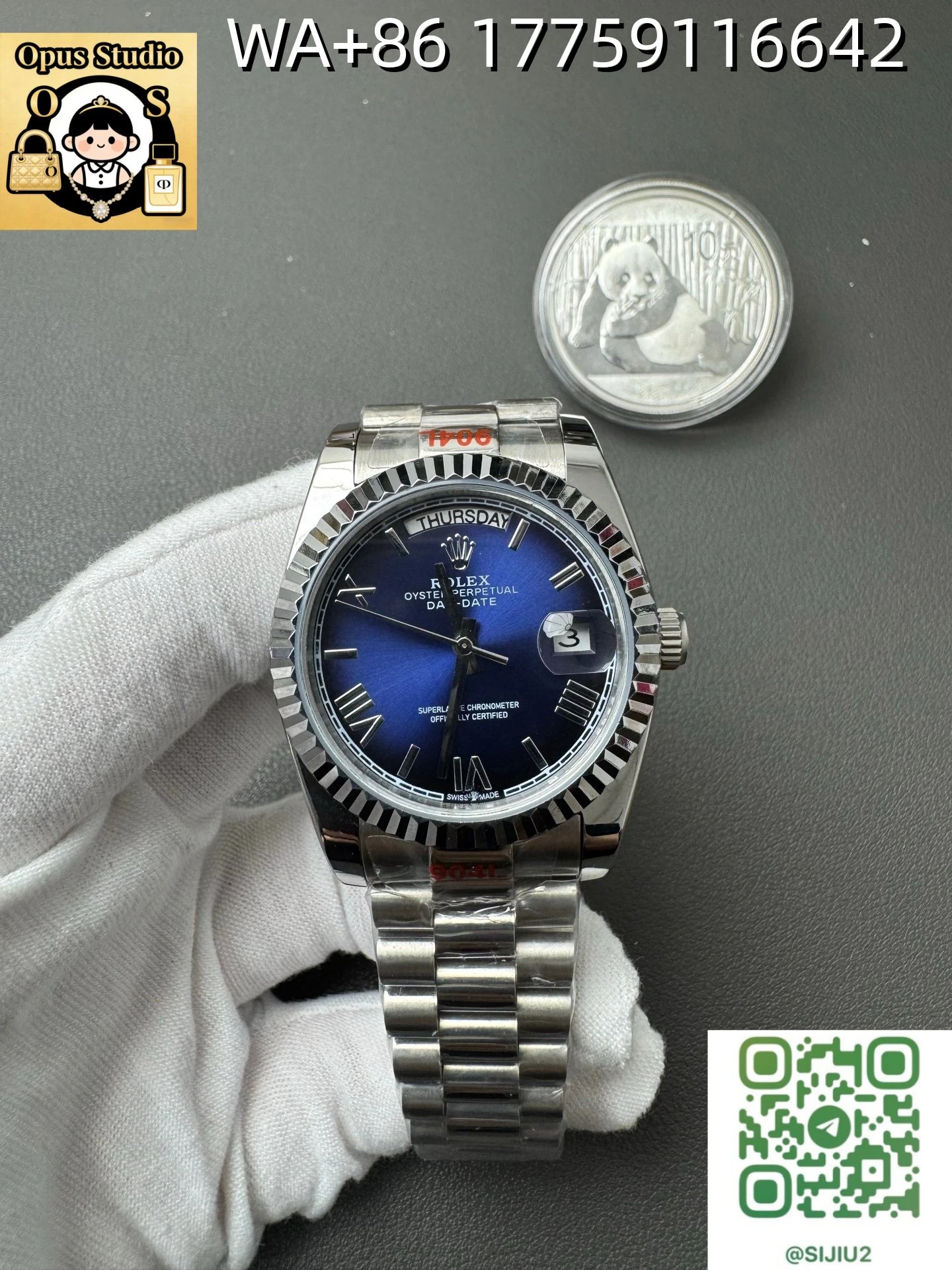 Double Calendar White Steel Blue