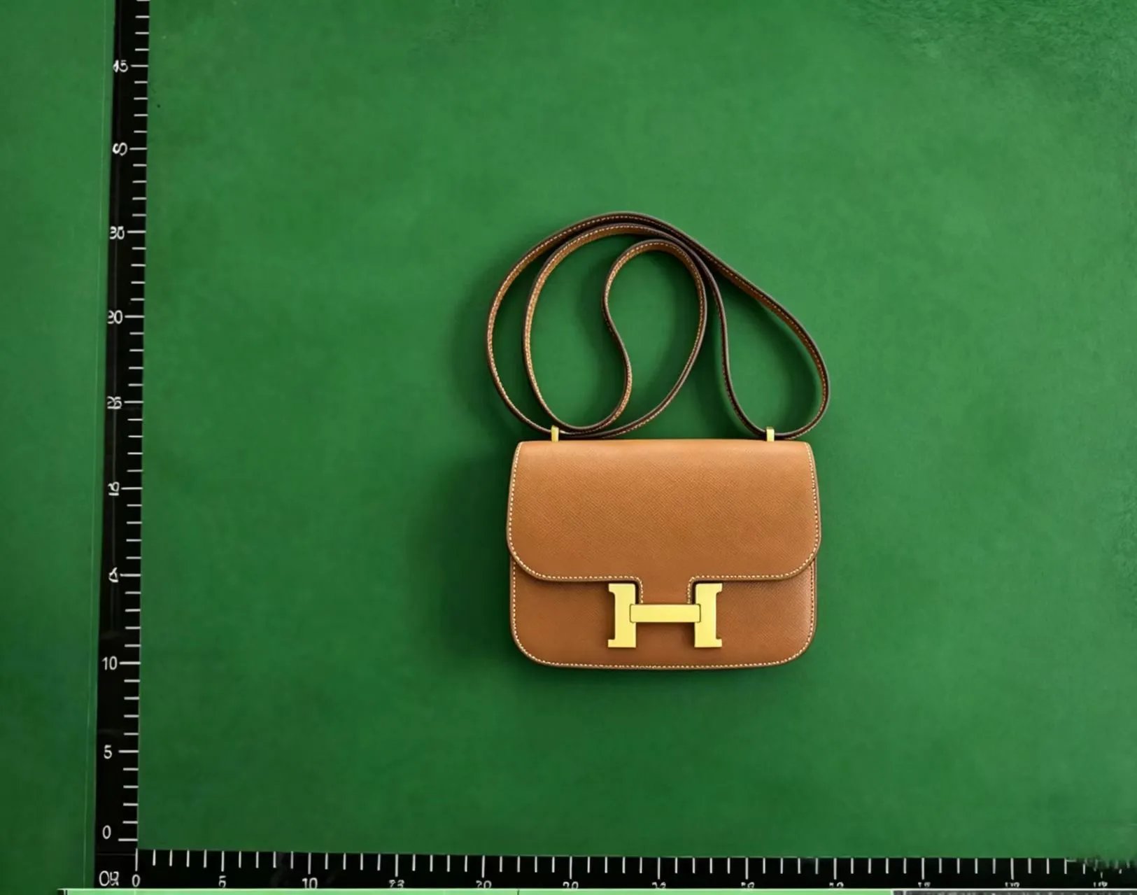 Unbranded Crossbody Bags Flap bag with H-shaped clasp image 2