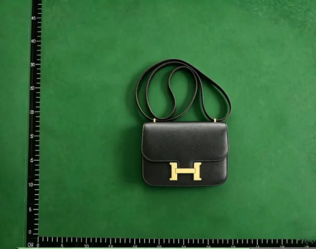 Unbranded Crossbody Bags Flap bag with H-shaped clasp product detail image 2