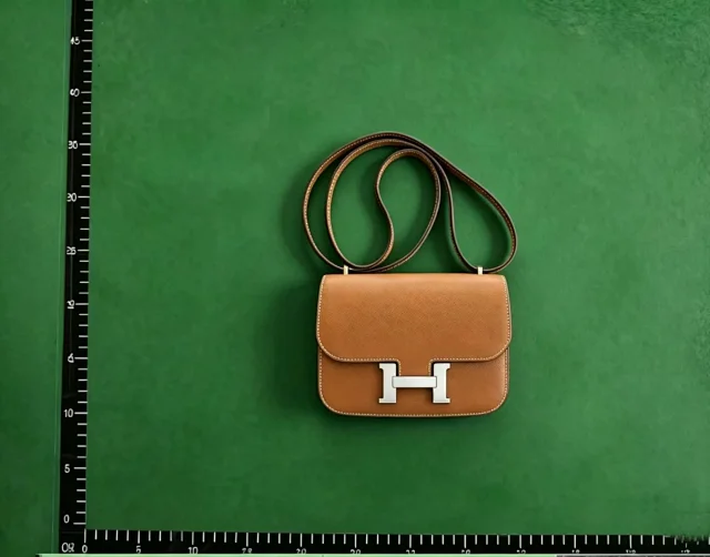 Unbranded Crossbody Bags Flap bag with H-shaped clasp product detail image 5