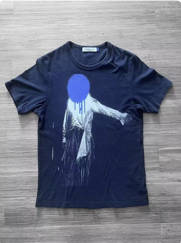 Undercover x Jun Takahashi Blue Dot Collaboration Blue Dot Portrait Swordsman Short sleeved T-shirt