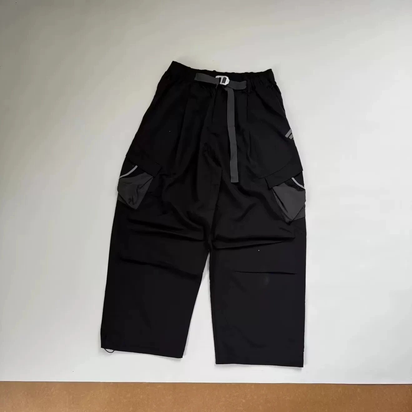 Drawstring Straight-Leg Cargo Pants photo 2