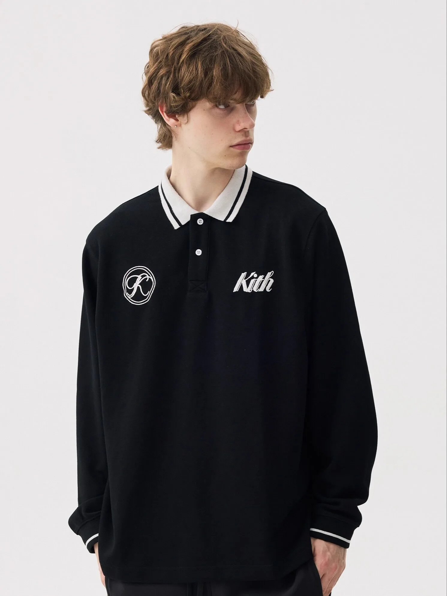 Collared long-sleeved sweatshirt