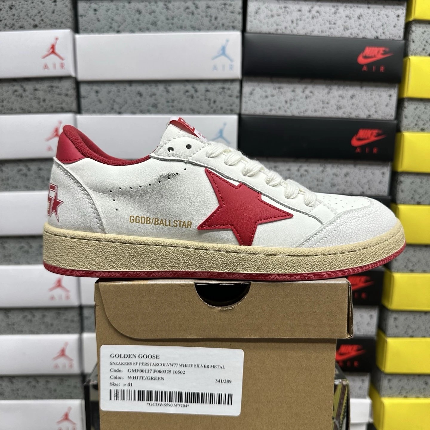 10502 Red Star