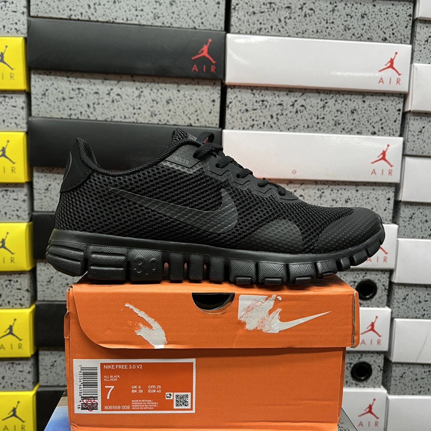 806568-008