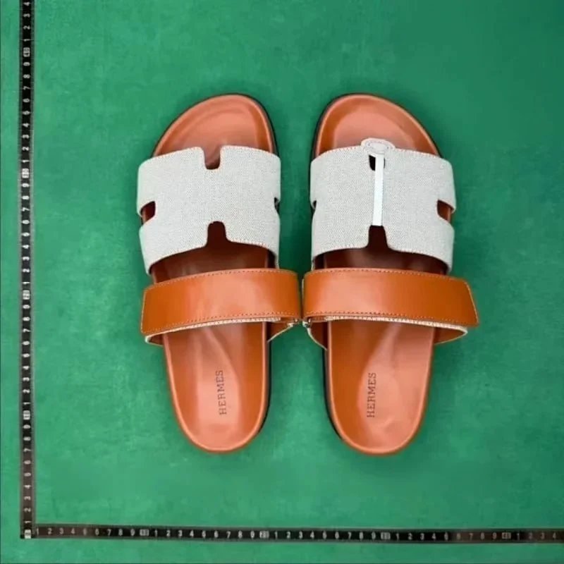 Casual, fashionable and versatile collection of slippers for outer wear