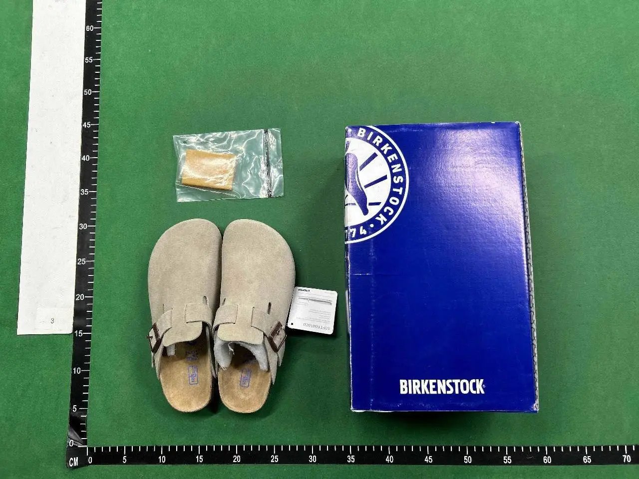 Unbranded Sneakers Distressed low-top with star appliqué image 5