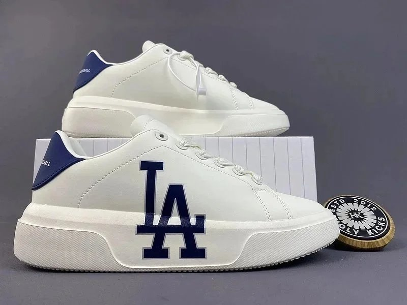 MLB Slippers Play Ball Origin Canvas Mule — 28