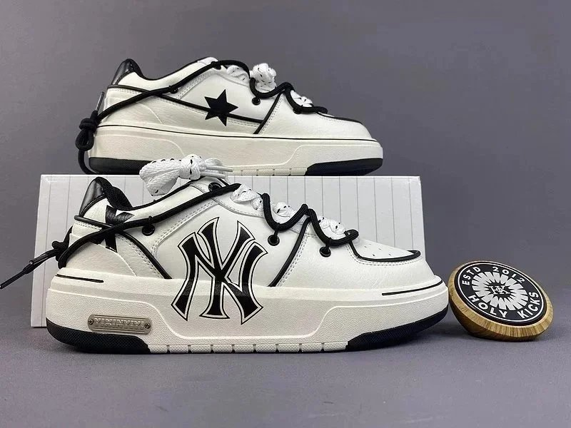 MLB Slippers Play Ball Origin Canvas Mule — 30