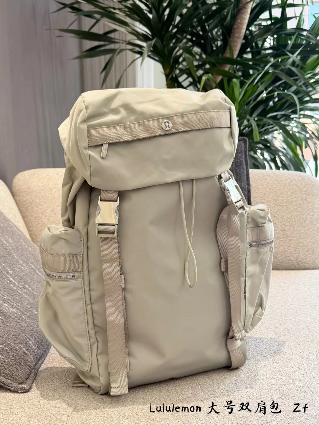 Dior Backpacks Oblique canvas flap backpack with front pocket — l-ululemon gray 42*30 CM