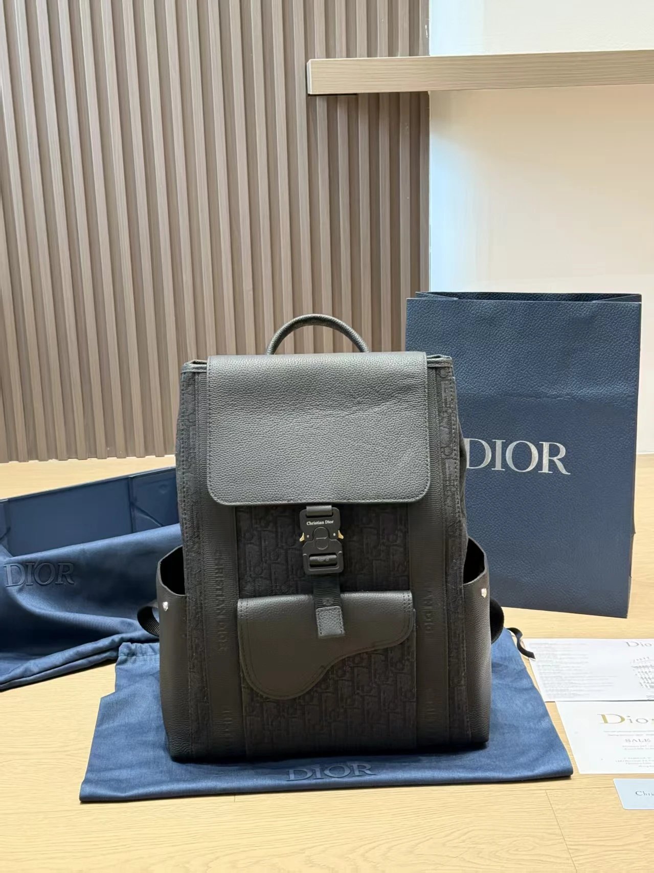 Dior Backpacks Oblique canvas flap backpack with front pocket — D-ior Oblique Black 44*32 CM
