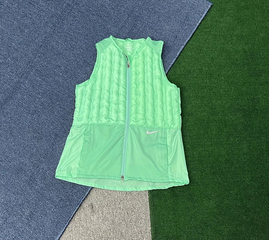 Down vest (green)