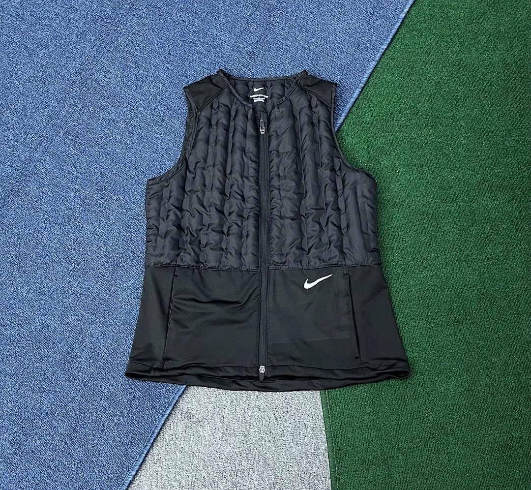 Down vest (black)
