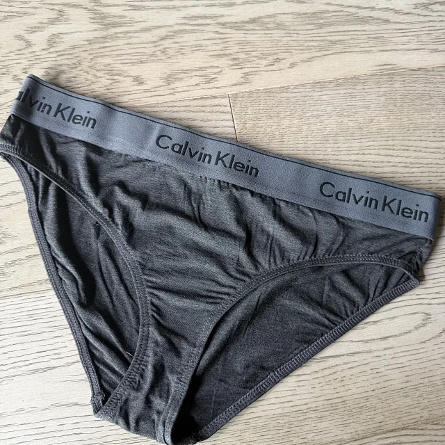 Calvin Klein Underwear 3-Pack Hipster Briefs product detail image 4
