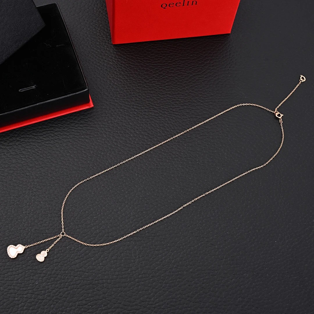 Qeelin necklace
