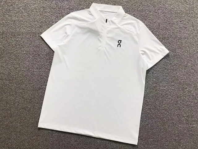 On Shirts Short-Sleeve Quarter-Zip Polo Shirt product detail image 2