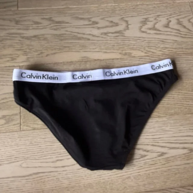 Calvin Klein Underwear Briefs product detail image 4
