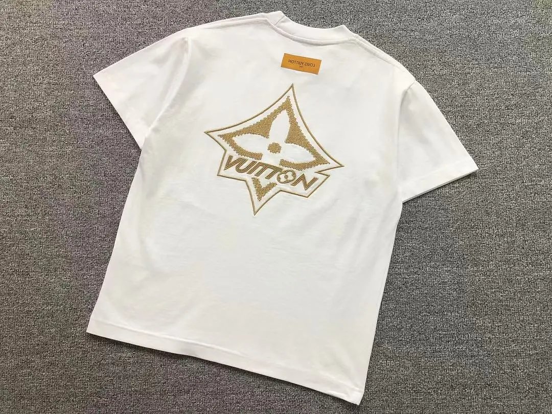 Louis Vuitton T-Shirts Short-Sleeve T-Shirt with Embroidered Monogram Flower and Graphic image 2