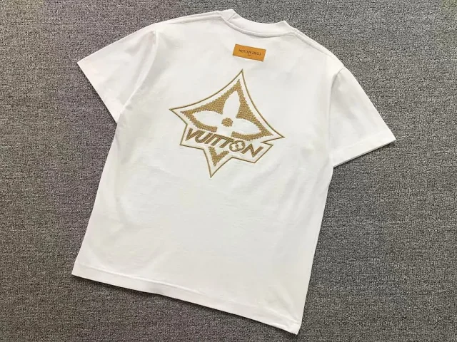 Louis Vuitton T-Shirts Short-Sleeve T-Shirt with Embroidered Monogram Flower and Graphic product detail image 2